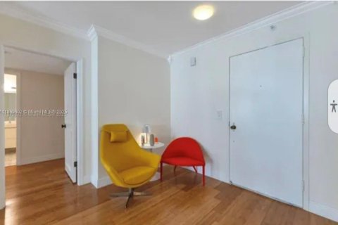 Купить кондоминиум в Бэл-Харбор, Флорида 2 спальни, 128.95м2, № 1979407 - фото 4