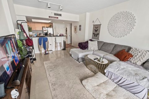 Купить кондоминиум в Холливуд, Флорида 3 комнаты, 75.25м2, № 2187224 - фото 19