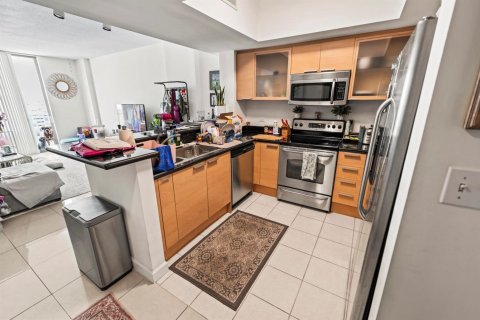 Купить кондоминиум в Холливуд, Флорида 3 комнаты, 75.25м2, № 2187224 - фото 17