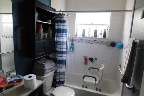 House in Holiday, Florida 3 bedrooms, 118.73 sq.m. № 1904641 - photo 13