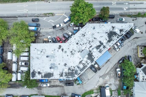 Propiedad comercial en venta en North Miami, Florida № 2153194 - foto 11