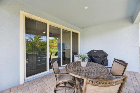 Casa en venta en Apollo Beach, Florida, 4 dormitorios, 221.48 m2 № 1899503 - foto 9