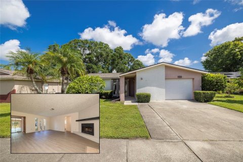House in Pinellas Park, Florida 3 bedrooms, 122.63 sq.m. № 2304452