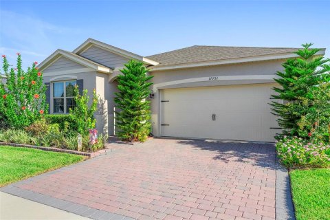 House in Clermont, Florida 2 bedrooms, 169.27 sq.m. № 1853210 - photo 2