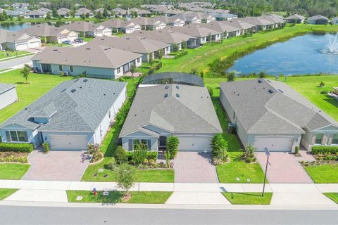 House in Clermont, Florida 2 bedrooms, 169.27 sq.m. № 1853210 - photo 18