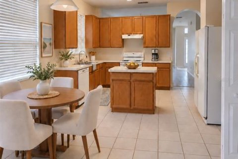 Villa ou maison à louer à Orlando, Floride: 3 chambres, 181.35 m2 № 2430543 - photo 12