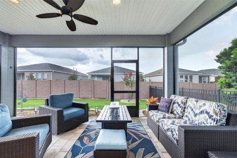 House in OCALA PRESERVE in Ocala, Florida 3 bedrooms, 219.25 sq.m. № 2355021 - photo 3