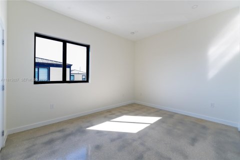 House in Key Largo, Florida 3 bedrooms № 2037954 - photo 15