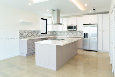 House in Key Largo, Florida 3 bedrooms № 2037954 - photo 5