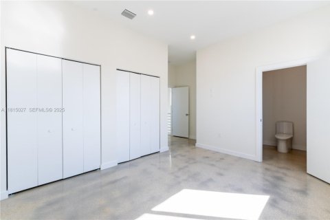 House in Key Largo, Florida 3 bedrooms № 2037954 - photo 16