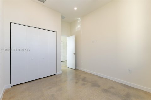 House in Key Largo, Florida 3 bedrooms № 2037954 - photo 12