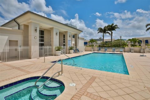 Condominio en venta en Clearwater, Florida, 2 dormitorios, 163.97 m2 № 1906604 - foto 24