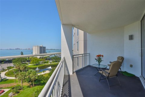 Condominio en venta en Clearwater, Florida, 2 dormitorios, 163.97 m2 № 1906604 - foto 9