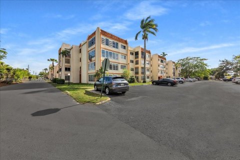 Condo in Lauderhill, Florida, 2 bedrooms  № 1959499