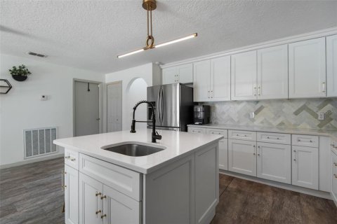 Villa ou maison à vendre à Palm Coast, Floride: 5 chambres, 278.52 m2 № 2091934 - photo 15