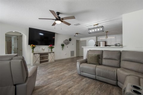 Villa ou maison à vendre à Palm Coast, Floride: 5 chambres, 278.52 m2 № 2091934 - photo 23