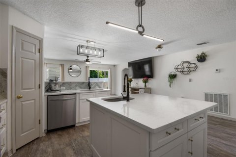 Villa ou maison à vendre à Palm Coast, Floride: 5 chambres, 278.52 m2 № 2091934 - photo 16