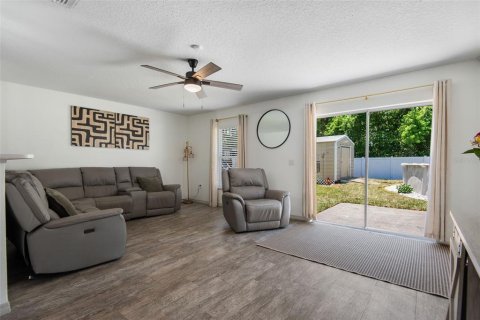Villa ou maison à vendre à Palm Coast, Floride: 5 chambres, 278.52 m2 № 2091934 - photo 17