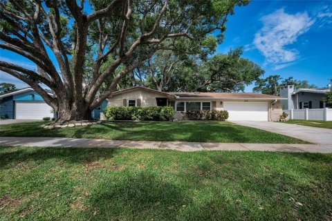 Villa ou maison à vendre à Clearwater, Floride: 3 chambres, 170.57 m2 № 2113028 - photo 2