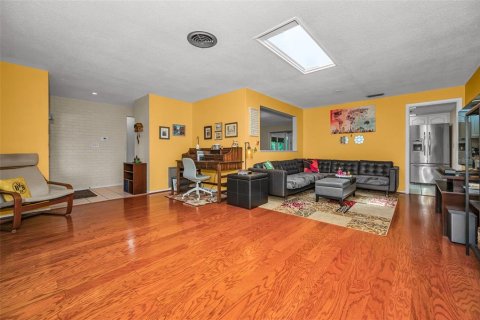 Villa ou maison à vendre à Clearwater, Floride: 3 chambres, 170.57 m2 № 2113028 - photo 8