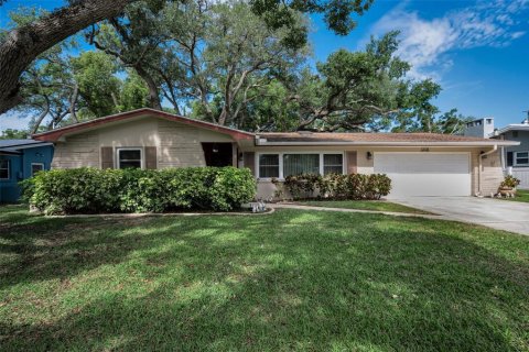 Casa en Clearwater, Florida 3 dormitorios, 170.57 m2 № 2113028