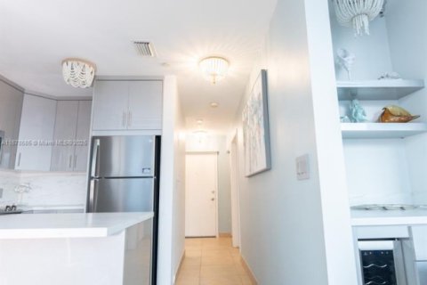 Купить кондоминиум в Майами-Бич, Флорида 1 спальня, 53.88м2, № 1961708 - фото 9