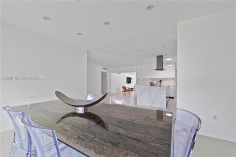 Villa ou maison à louer à Key Biscayne, Floride: 4 chambres, 204.01 m2 № 2169479 - photo 26
