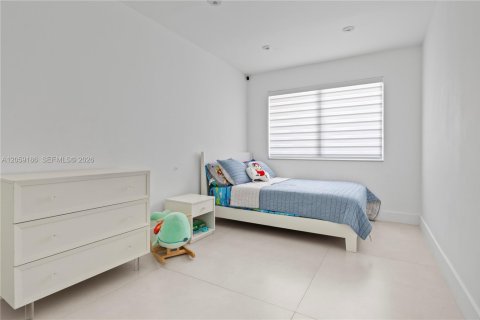 Villa ou maison à louer à Key Biscayne, Floride: 4 chambres, 204.01 m2 № 2169479 - photo 18