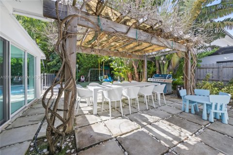 Villa ou maison à louer à Key Biscayne, Floride: 4 chambres, 204.01 m2 № 2169479 - photo 30