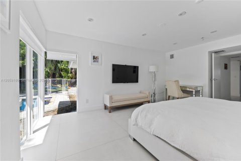 Villa ou maison à louer à Key Biscayne, Floride: 4 chambres, 204.01 m2 № 2169479 - photo 25