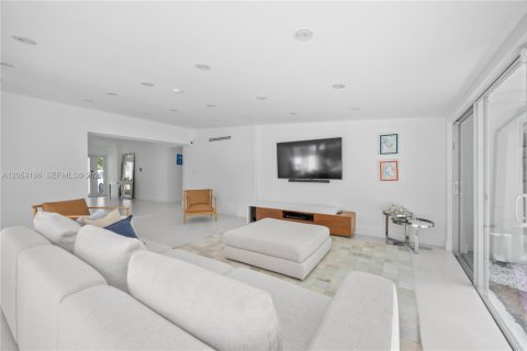 Villa ou maison à louer à Key Biscayne, Floride: 4 chambres, 204.01 m2 № 2169479 - photo 6
