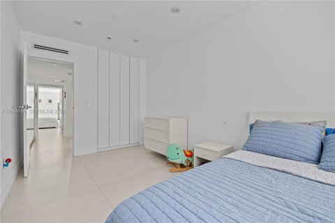 Villa ou maison à louer à Key Biscayne, Floride: 4 chambres, 204.01 m2 № 2169479 - photo 19