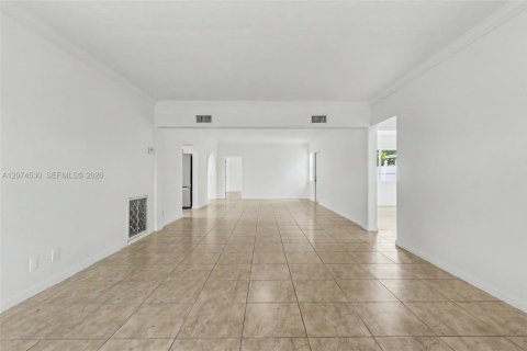 Casa en venta en Hollywood, Florida, 4 dormitorios, 218.51 m2 № 2312147 - foto 15