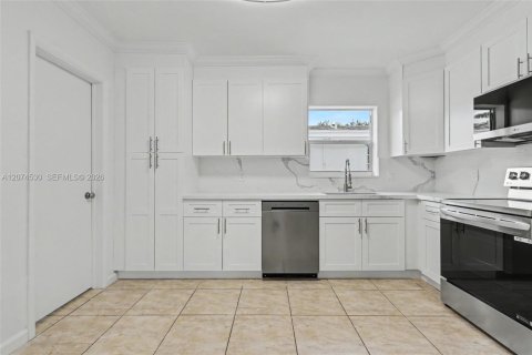 Casa en venta en Hollywood, Florida, 4 dormitorios, 218.51 m2 № 2312147 - foto 23