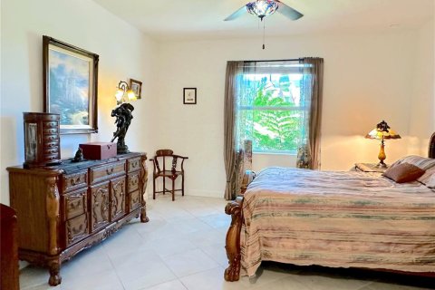 Villa ou maison à vendre à Englewood, Floride: 3 chambres, 204.48 m2 № 2093588 - photo 12