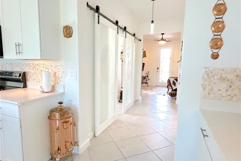 Villa ou maison à vendre à Englewood, Floride: 3 chambres, 204.48 m2 № 2093588 - photo 6