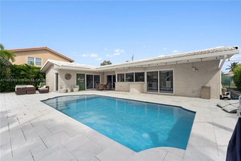 House in Fort Lauderdale, Florida 3 bedrooms, 147.16 sq.m. № 1978743 - photo 17