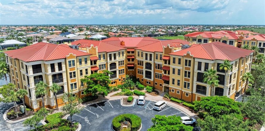 Condo à Punta Gorda, Floride, 3 chambres № 2099202