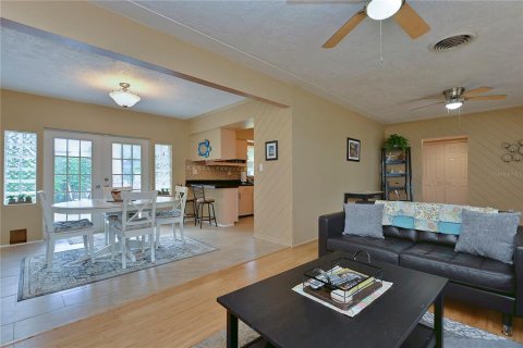 Casa en alquiler en Gulfport, Florida, 3 dormitorios, 130.99 m2 № 522957 - foto 16