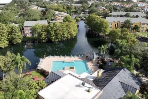 Condo in Orlando, Florida, 2 bedrooms  № 2213222 - photo 20