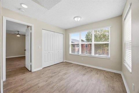 Condo in Orlando, Florida, 2 bedrooms  № 2213222 - photo 8