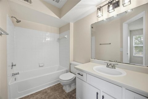 Condo in Orlando, Florida, 2 bedrooms  № 2213222 - photo 19