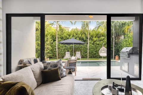 Townhouse in Fort Lauderdale, Florida 4 bedrooms, 256.78 sq.m. № 2387771 - photo 14
