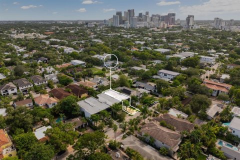 Townhouse in Fort Lauderdale, Florida 4 bedrooms, 256.78 sq.m. № 2387771 - photo 3