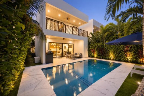 Townhouse in Fort Lauderdale, Florida 4 bedrooms, 256.78 sq.m. № 2387771 - photo 18