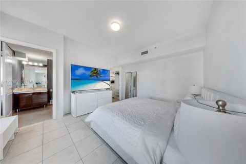 Condo in Miami Beach, Florida, 1 bedroom  № 2000410 - photo 5