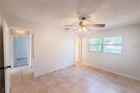 Casa en venta en Winter Haven, Florida, 3 dormitorios, 94.67 m2 № 2227349 - foto 4