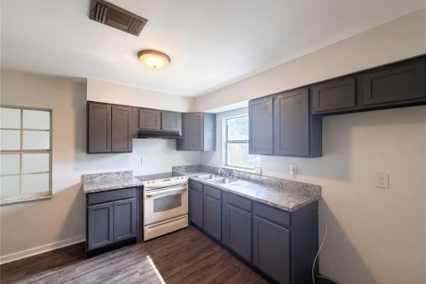 Casa en venta en Winter Haven, Florida, 3 dormitorios, 94.67 m2 № 2227349 - foto 2