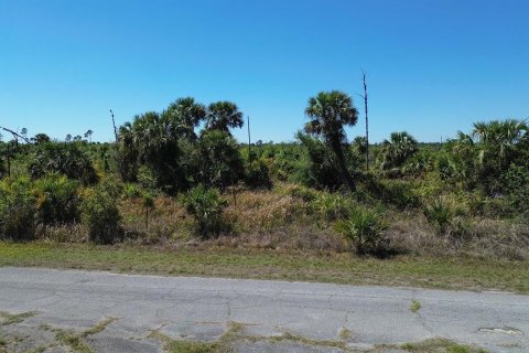 Terreno en venta en North Port, Florida № 2161572 - foto 10