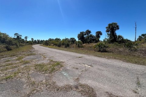Terreno en venta en North Port, Florida № 2161572 - foto 2
